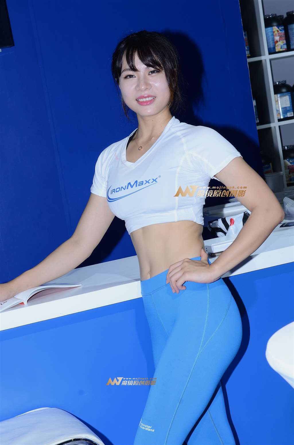 【神摄手赛帖】蓝色健体裤-街拍流行馆