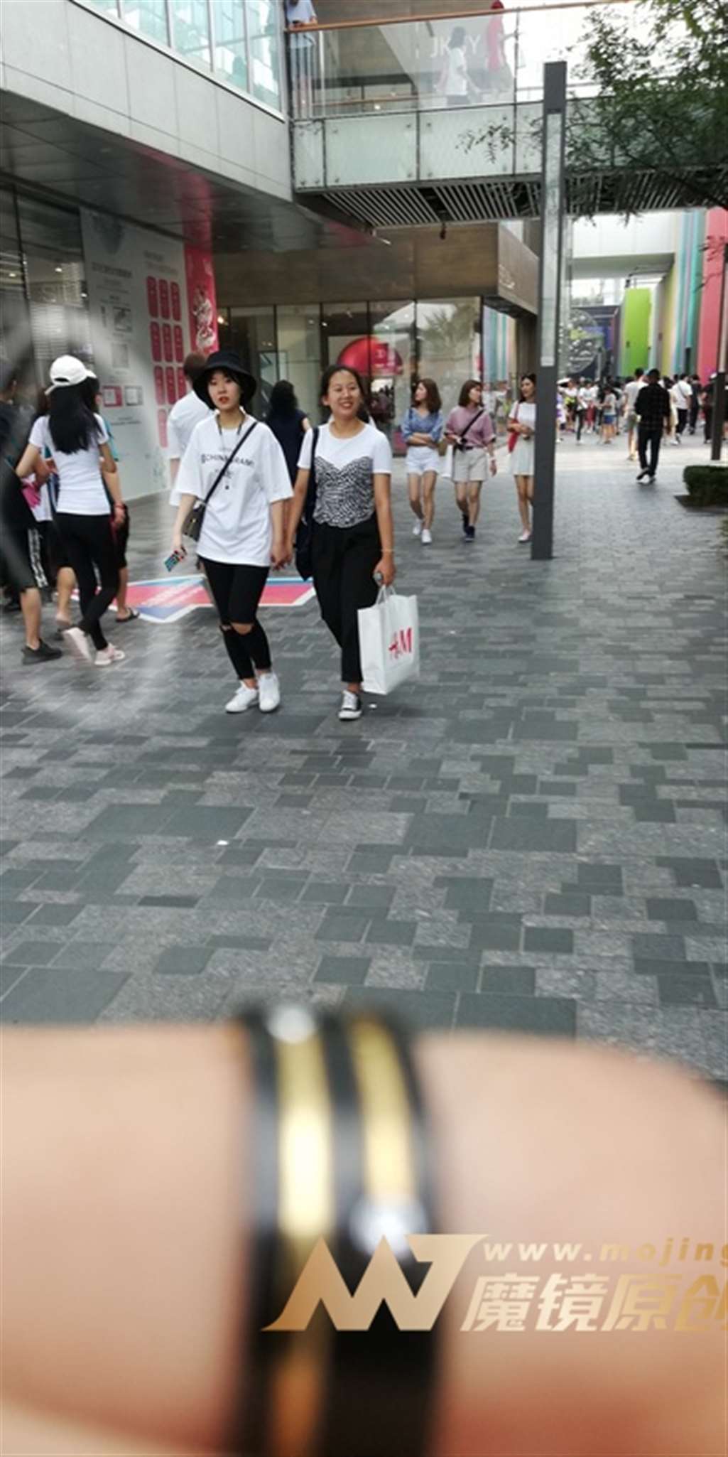 图片[3]-【视觉冲击赛帖】黑白配，紧致打扮，女友-流行馆