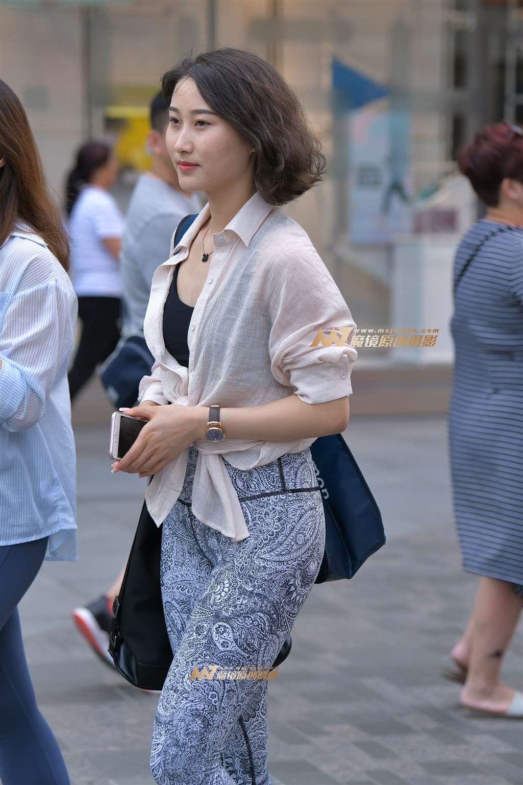 【红石赛帖】性感瑜伽裤美女-街拍流行馆