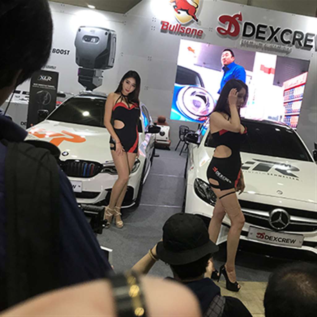 图片[3]-[辉辉赛贴-韩国改装车展]丰满的肉丝女神车模-流行馆
