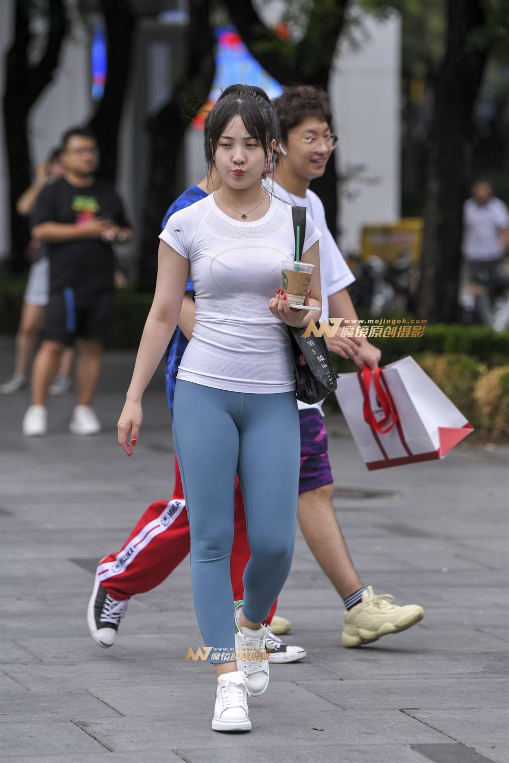 图片[4]-【久久赛帖】浅蓝色瑜伽裤美女-流行馆