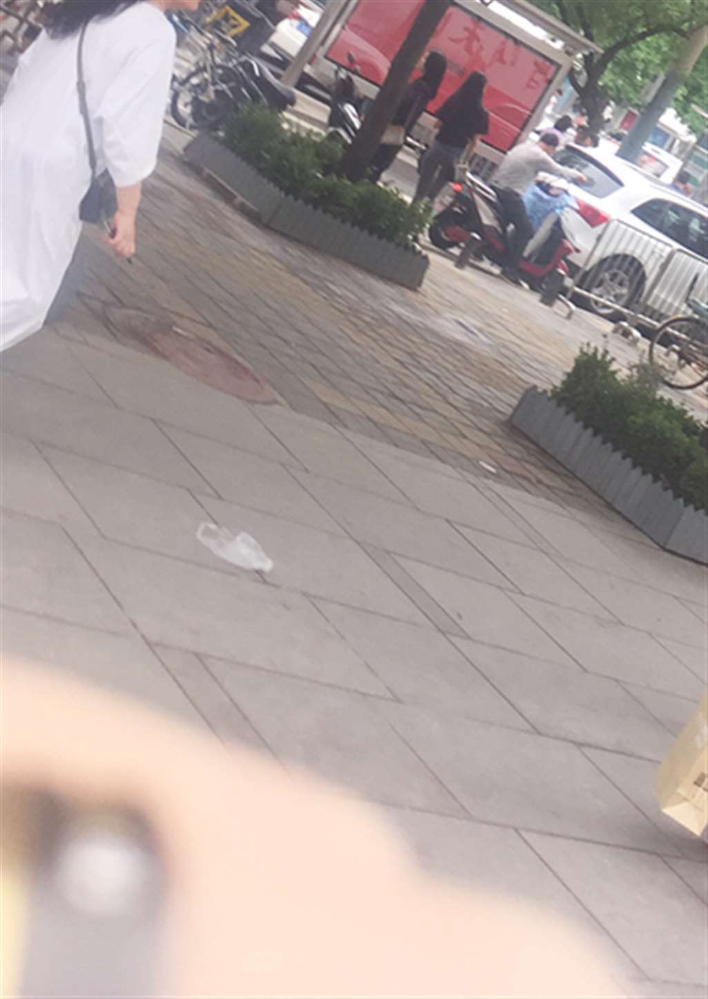 图片[3]-【红石赛帖】来买咖啡的紧身裤美女-流行馆