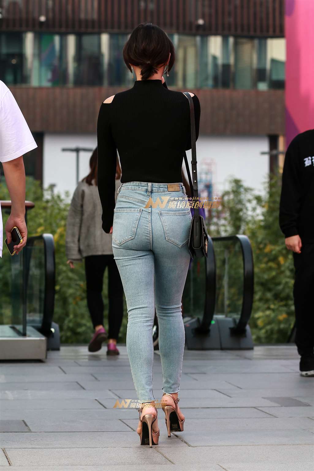 图片[4]-【小默赛帖】第1318篇人美，身材更无敌-流行馆