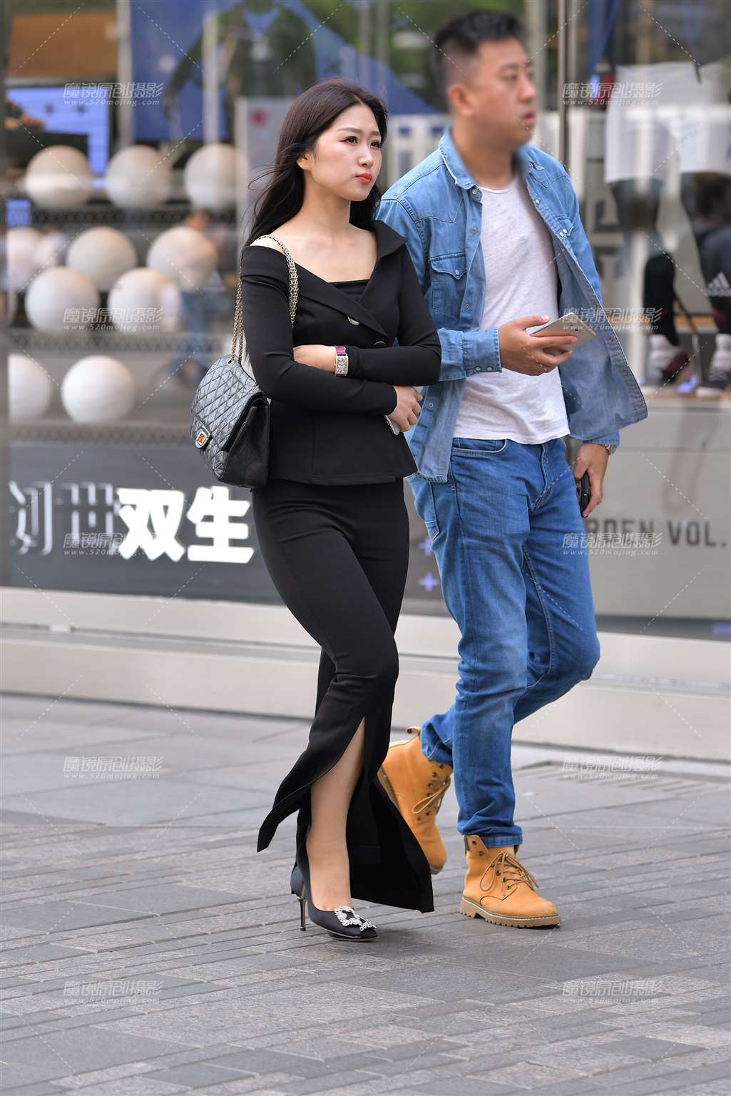 【红石赛帖】紧身裙裤性感美女-街拍流行馆