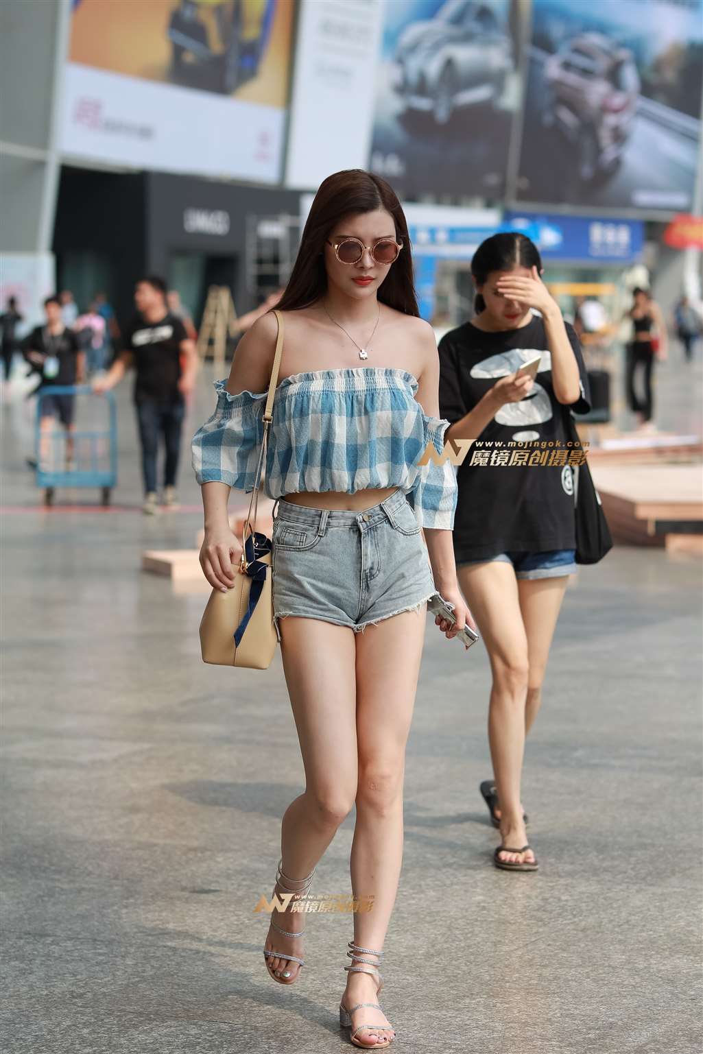 【凯恩赛帖】长腿高冷美眉-流行馆