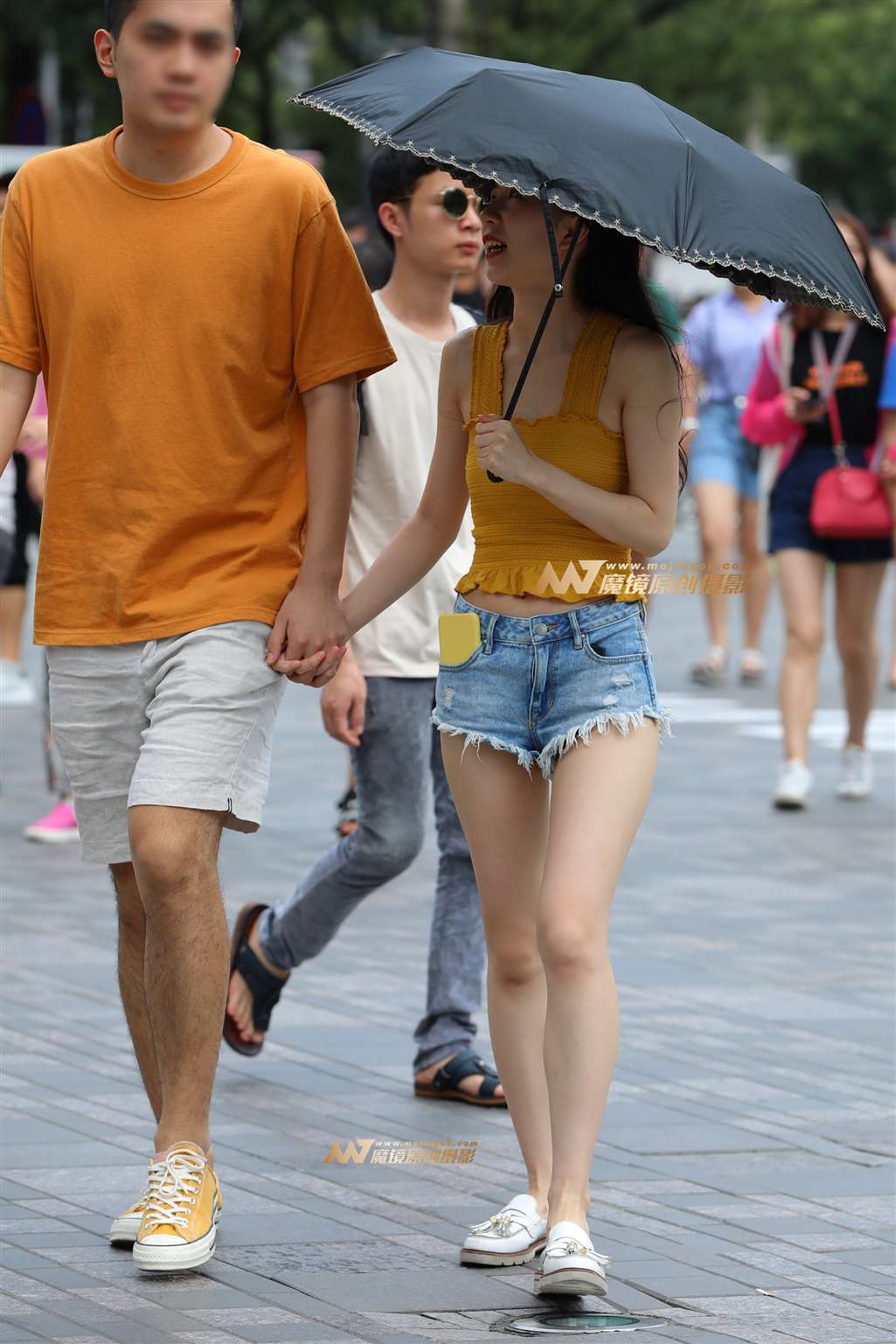 图片[4]-【视觉冲击赛贴】怕晒的热裤白皙女友-流行馆