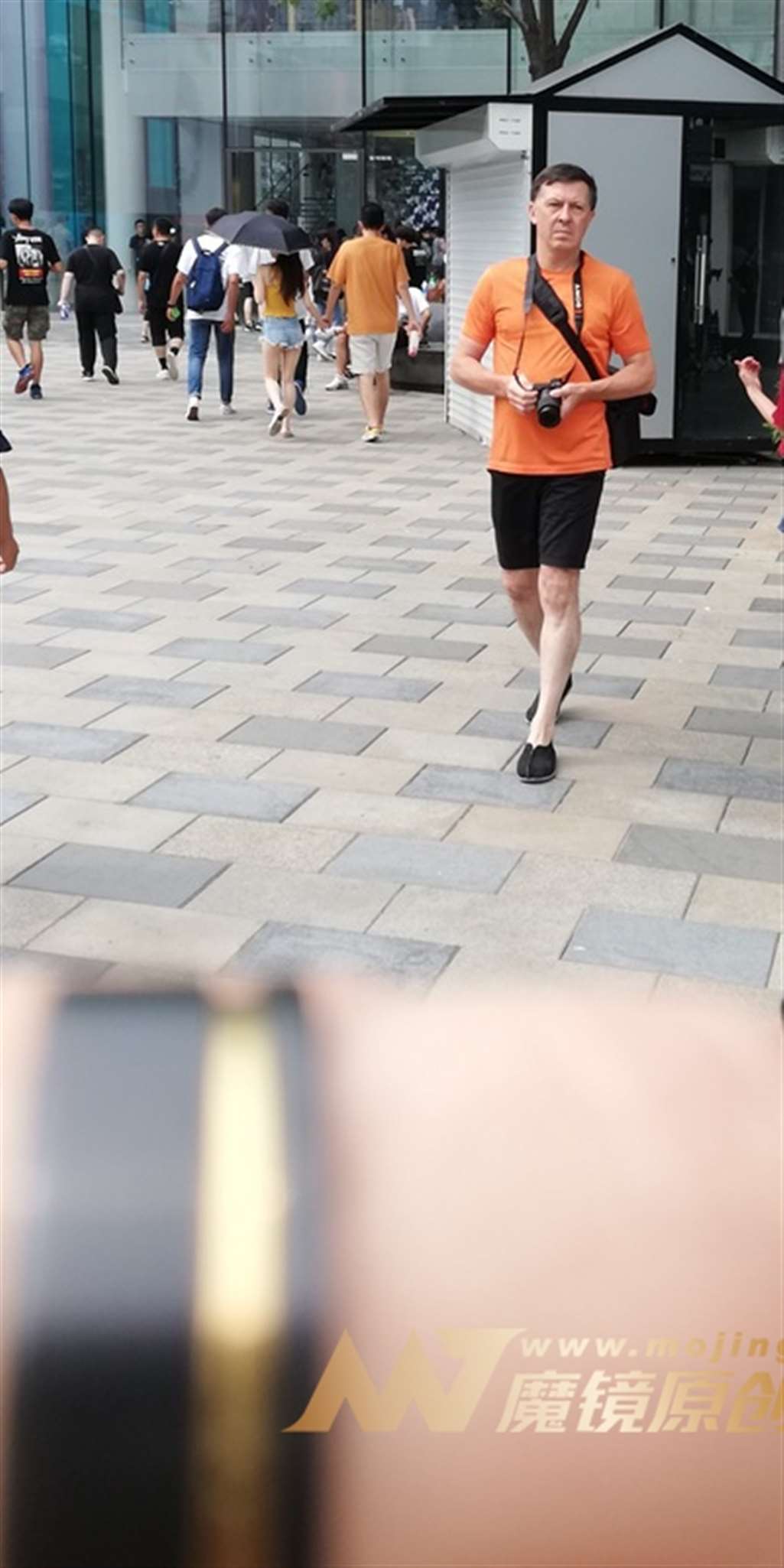 图片[3]-【视觉冲击赛贴】怕晒的热裤白皙女友-流行馆