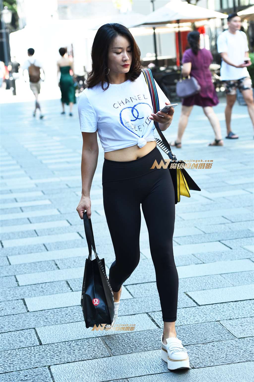 【咔喳赛贴】逛街少妇-流行馆