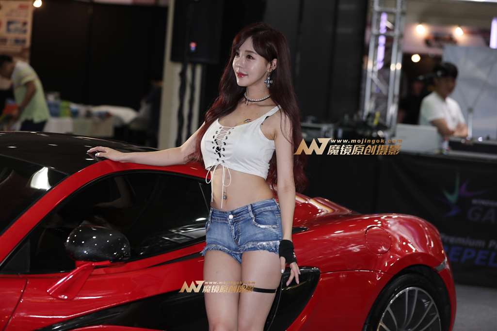 图片[5]-[辉辉赛贴-韩国改装车展]可爱的热裤车模-流行馆