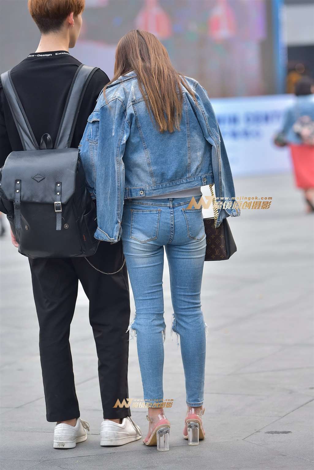 图片[2]-时尚靓丽破洞紧牛美女-流行馆