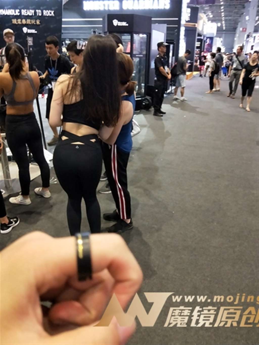 图片[3]-【欧阳幽明赛帖】黑色紧身瑜伽美女-流行馆