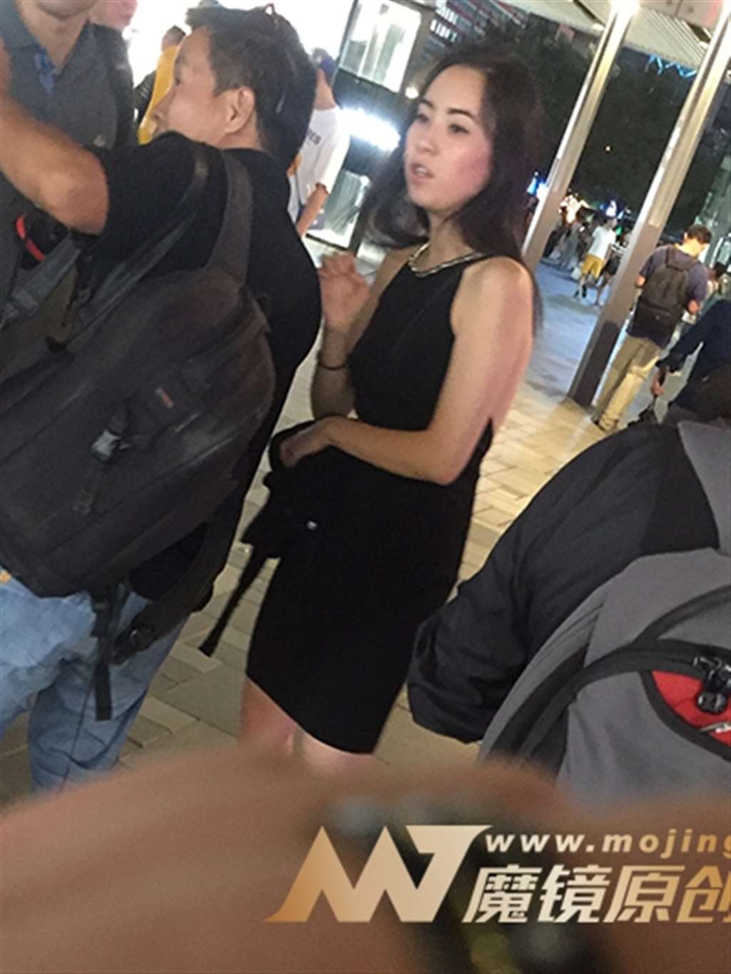 图片[3]-【红石赛帖】夜拍黑色包臀少妇-流行馆