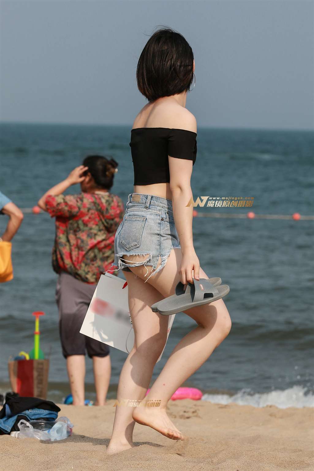 图片[2]-【小默赛帖】第1256篇一字肩，洞洞热裤-流行馆