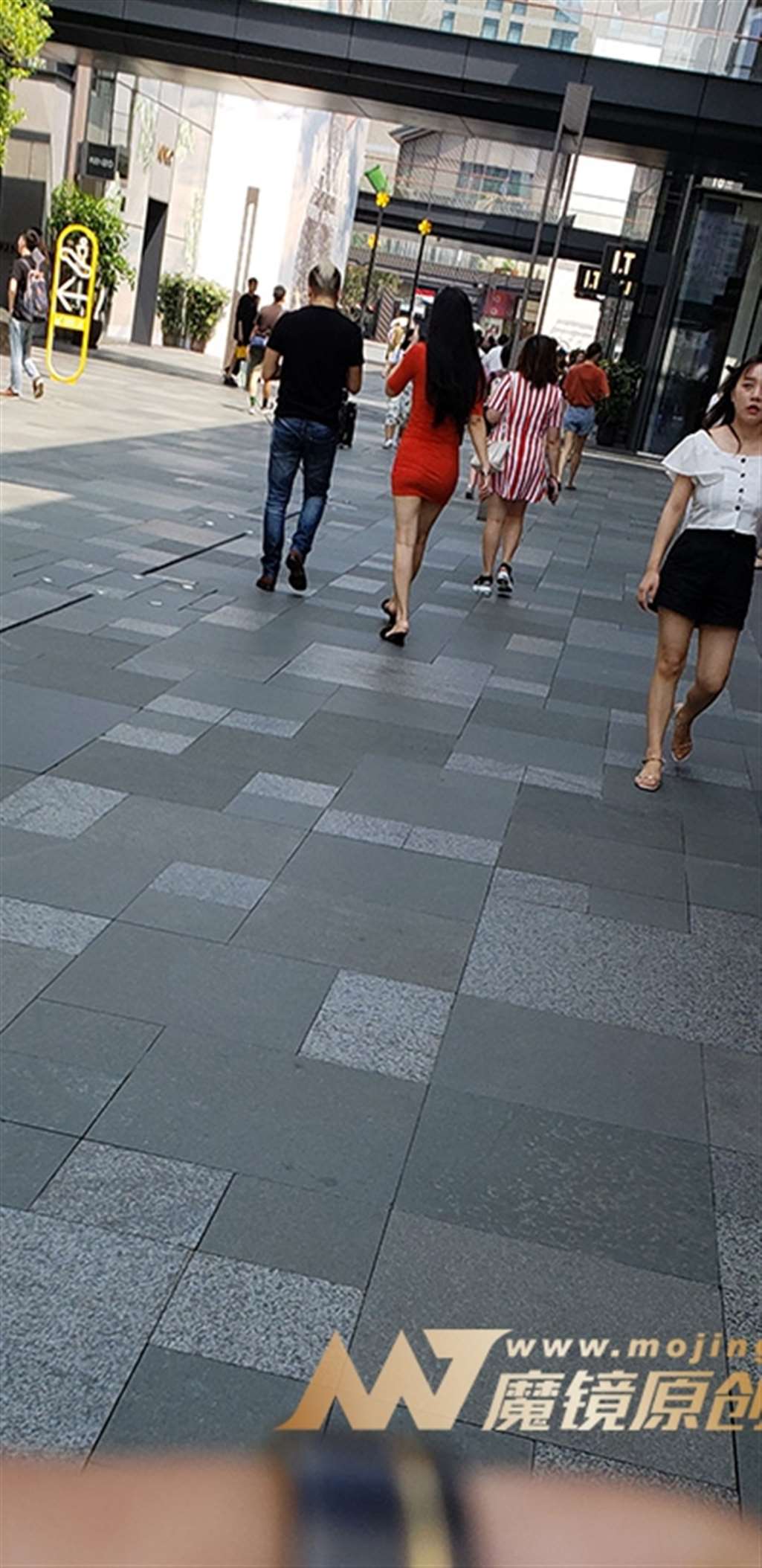 图片[3]-【凯恩赛帖】红裙包臀 有些性感-流行馆