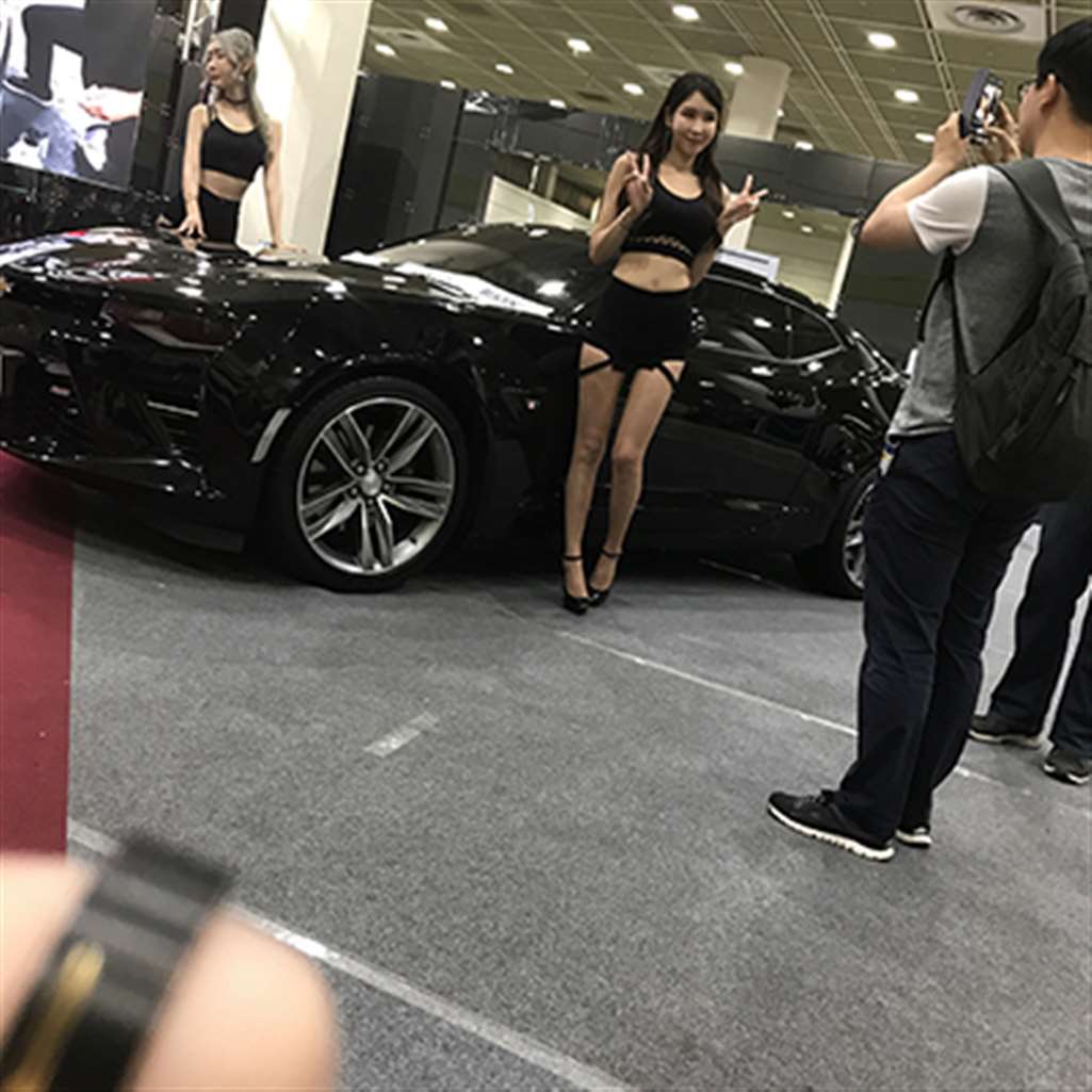 图片[3]-[辉辉赛贴-韩国改装车展]肉丝网袜美腿车模-流行馆