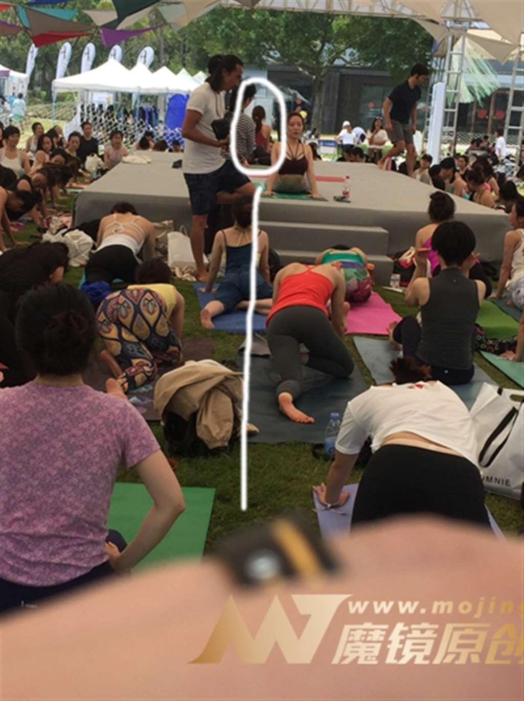 图片[3]-【神摄手赛帖】红色运动背心，黑灰健体裤-流行馆