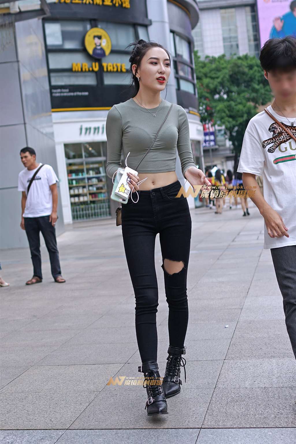 黑裤苗条-流行馆