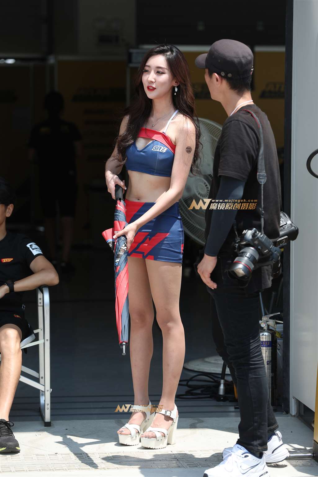 图片[4]-[辉辉赛贴]漂亮的肉丝美腿赛车女神小姐姐-流行馆