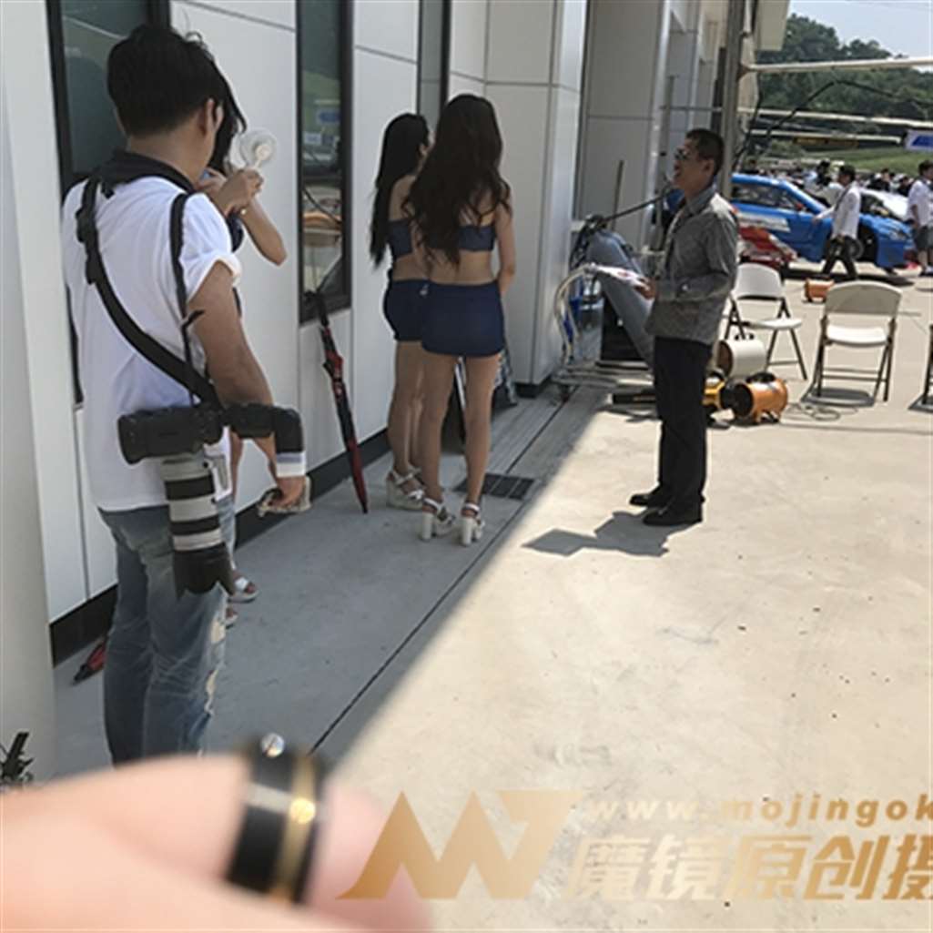 图片[3]-[辉辉赛贴]漂亮的肉丝美腿赛车女神小姐姐-流行馆