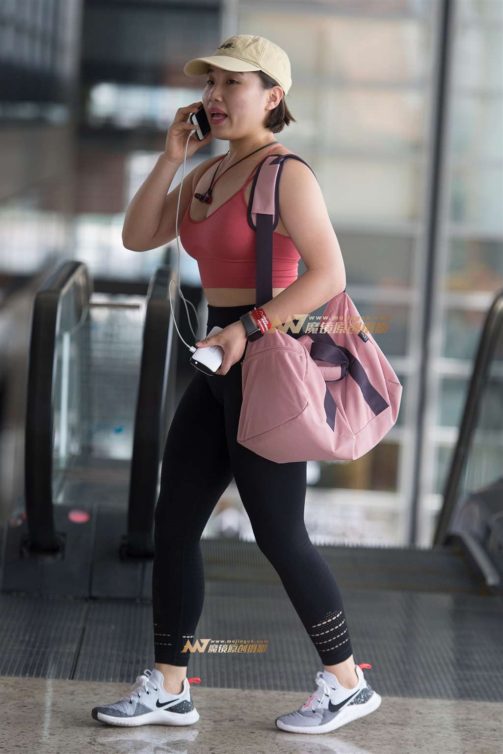 【浅蓝色赛帖】健身之美-街拍流行馆