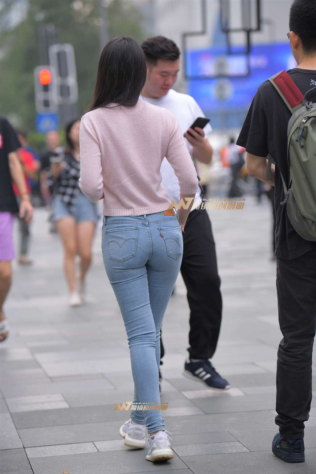 图片[2]-【街拍之魂赛帖】邻家般的紧牛小姐姐-流行馆