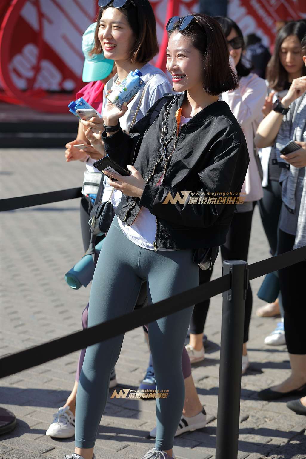 【视觉冲击赛贴】圆润，瑜伽裤美眉-街拍流行馆