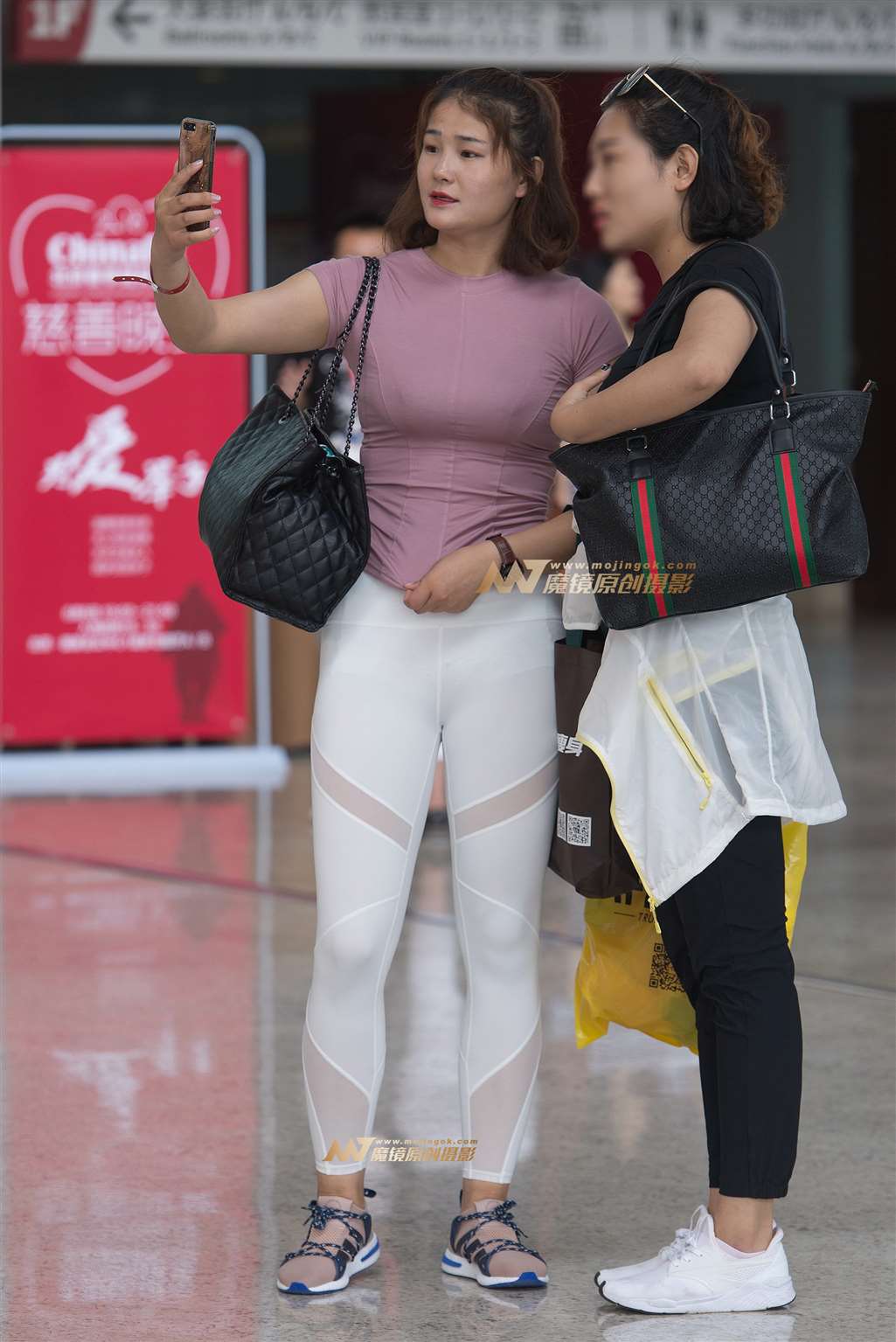 【浅蓝色赛帖】蕾丝与健身裤的故事-流行馆