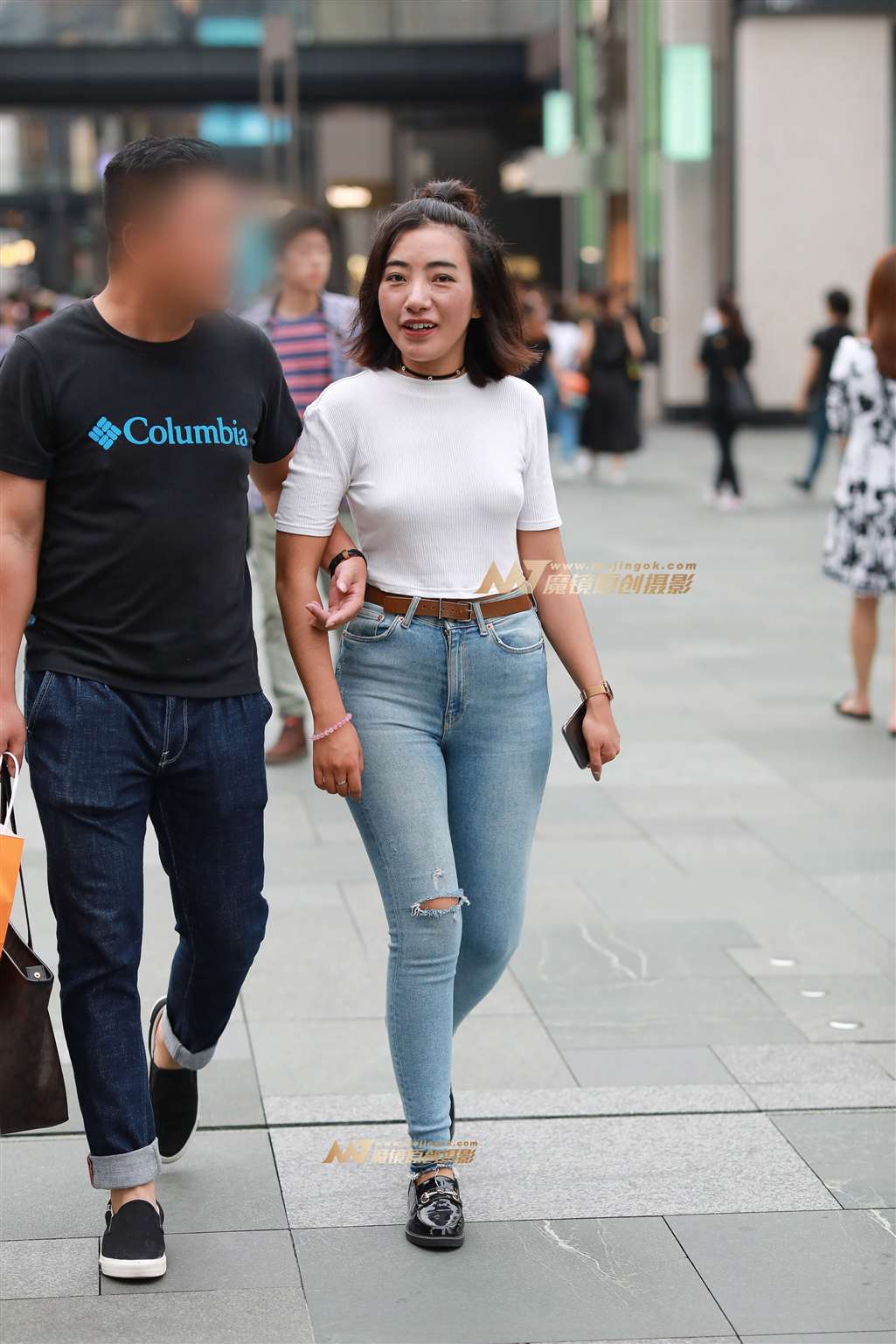 【凯恩赛帖】翘臀紧牛-街拍流行馆