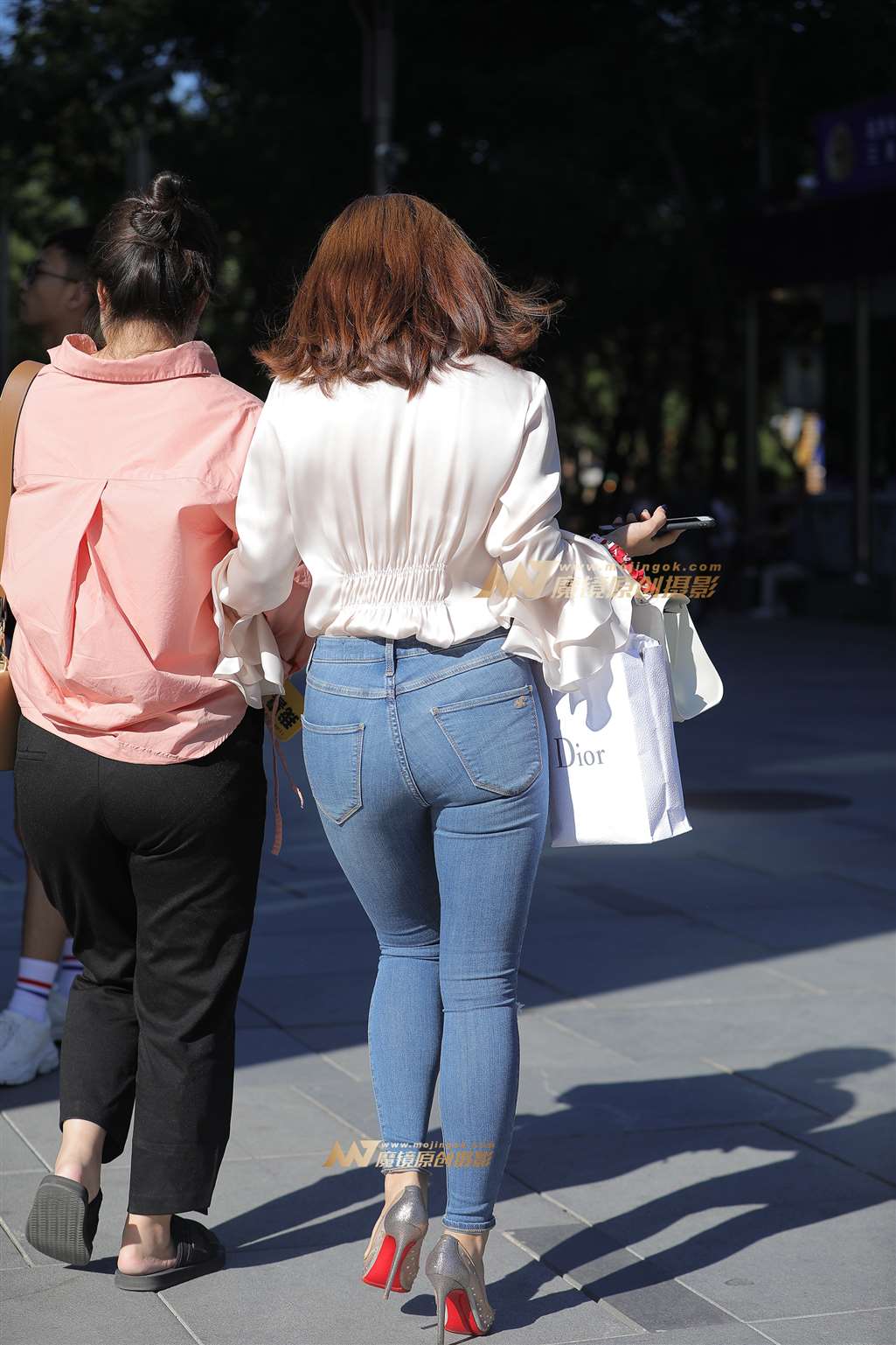 图片[2]-【视觉冲击赛贴】中秋节快乐，紧牛高跟美女-流行馆