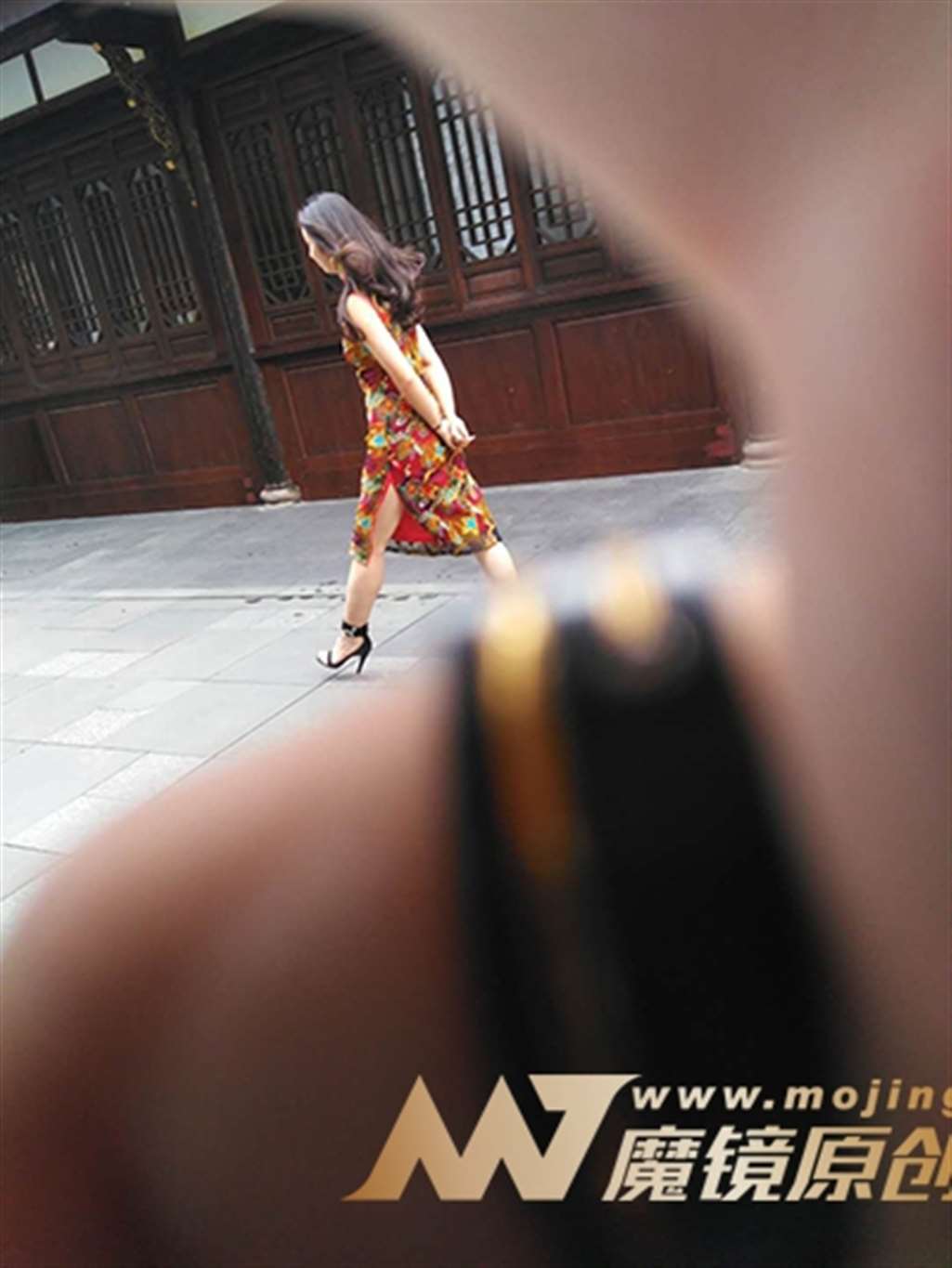 图片[3]-【街拍之魂赛帖】又见旗袍少妇-流行馆