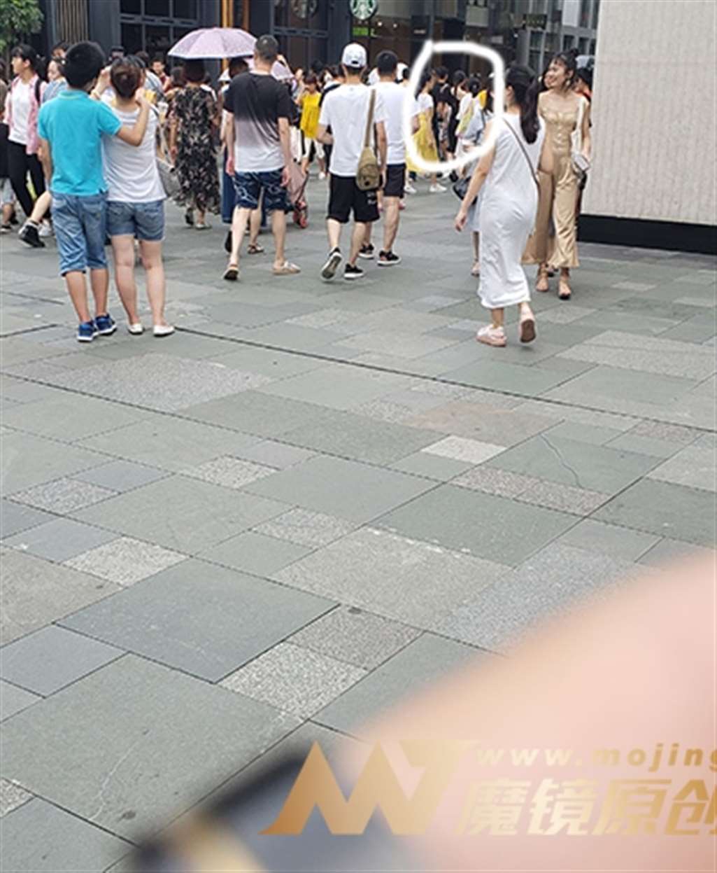 图片[3]-【凯恩赛帖】曲线玲珑的少妇-流行馆