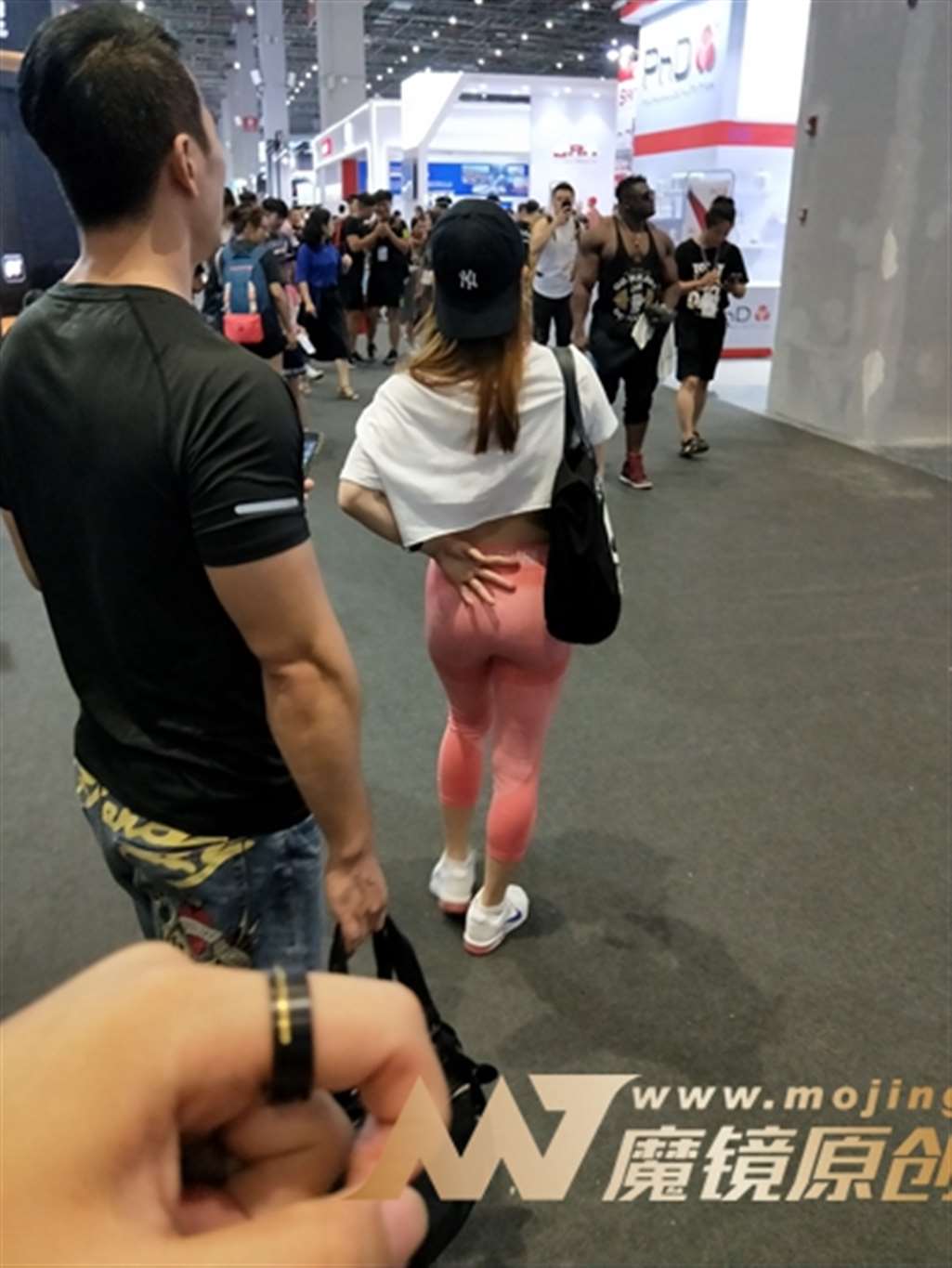 图片[3]-【欧阳幽明赛帖】粉红瑜伽美女-流行馆