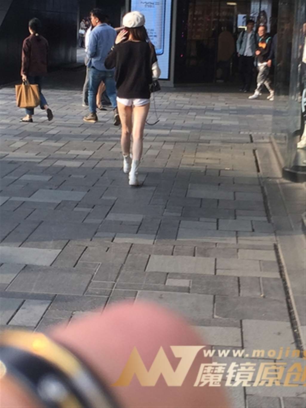 图片[3]-【红石赛帖】性感白色热裤美女-流行馆