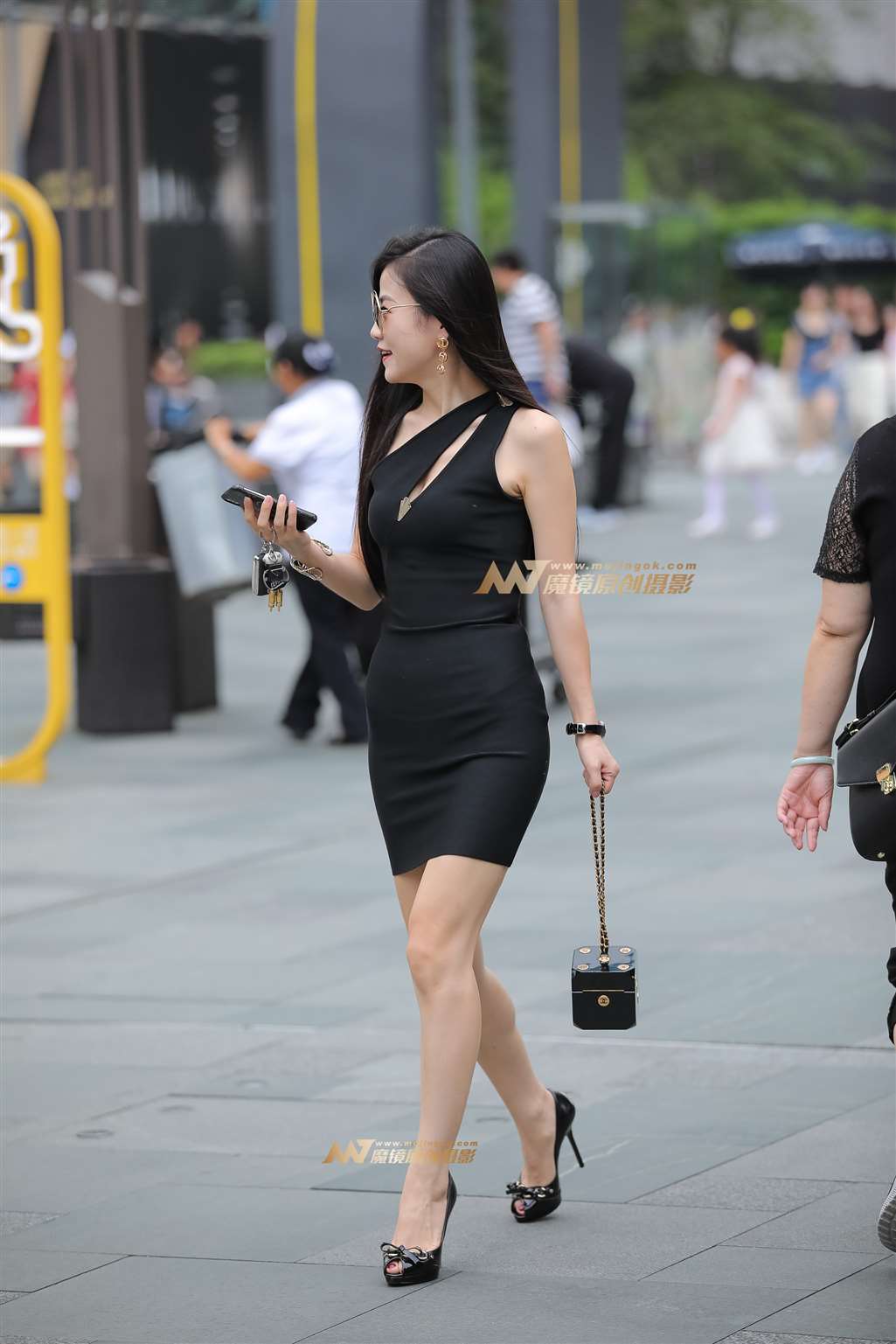 图片[2]-【凯恩赛帖】紧身包臀美女-流行馆