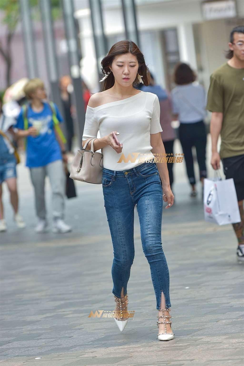 图片[3]-蓝色紧牛美女-流行馆