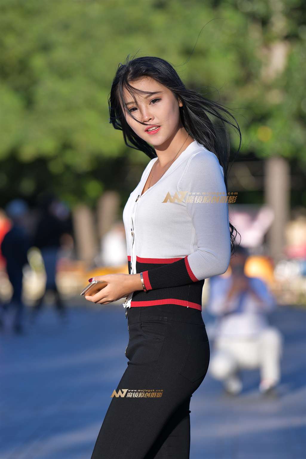 【红石赛帖】黑色紧牛性感美女-流行馆