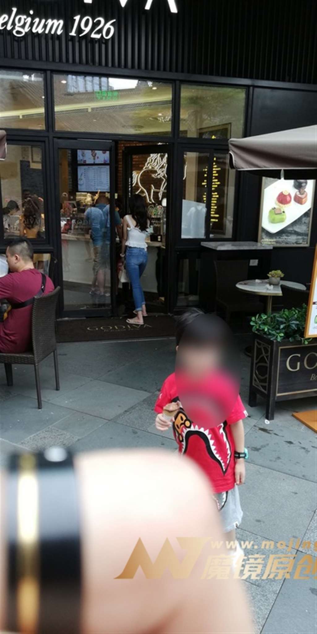图片[3]-【视觉冲击赛贴】小背心，紧牛小姐姐-流行馆