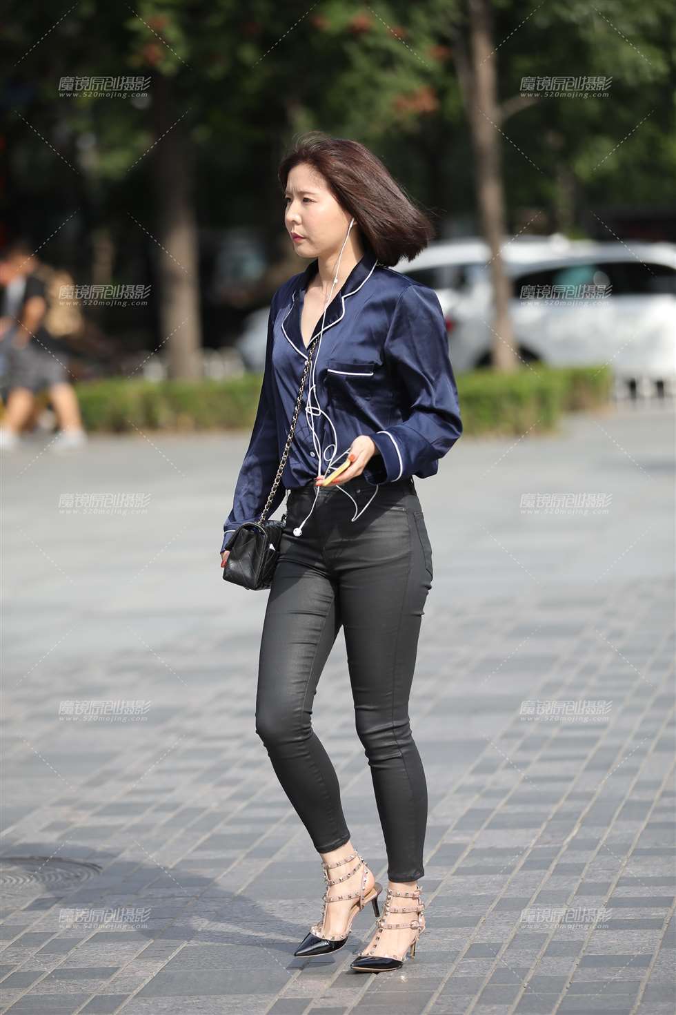 图片[4]-短发紧牛高跟**-街拍流行馆