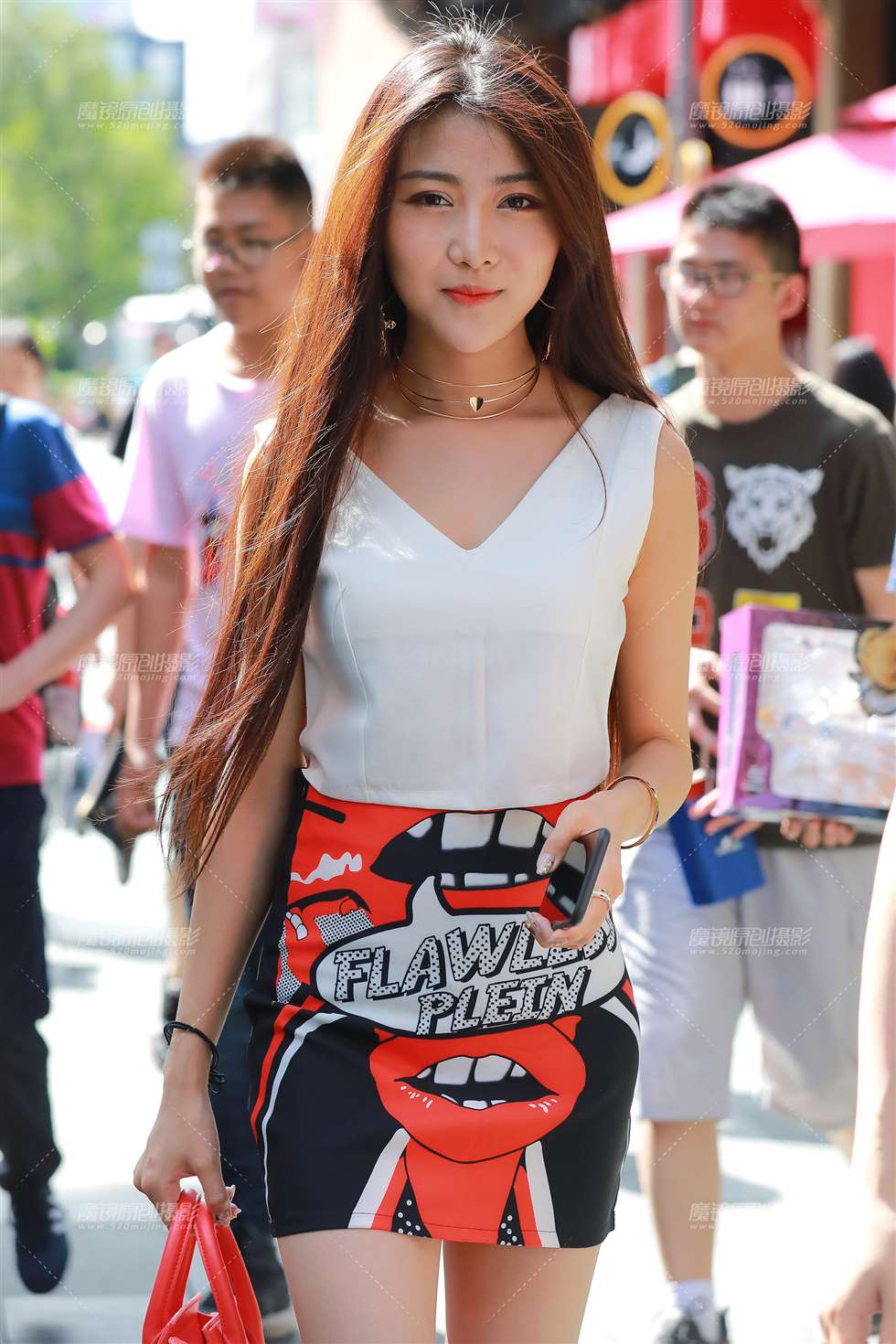 图片[1]-美腿，美人-街拍流行馆