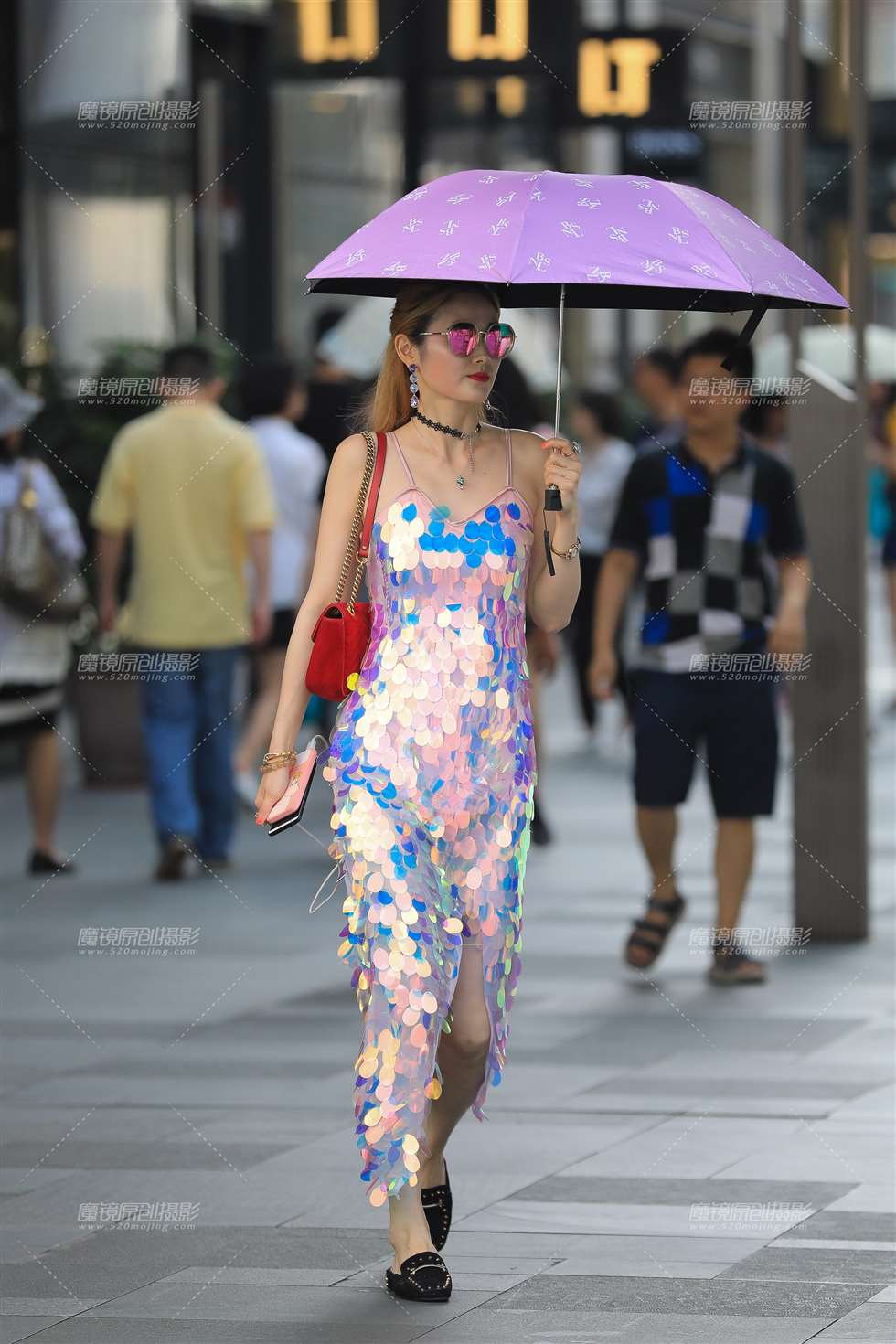 图片[3]-亮眼的长裙美眉-街拍流行馆