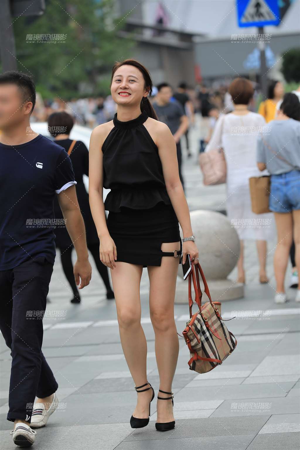 图片[3]-美腿**-街拍流行馆
