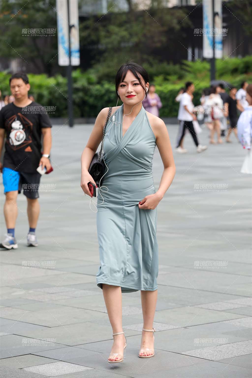 图片[1]-裙子不错-街拍流行馆
