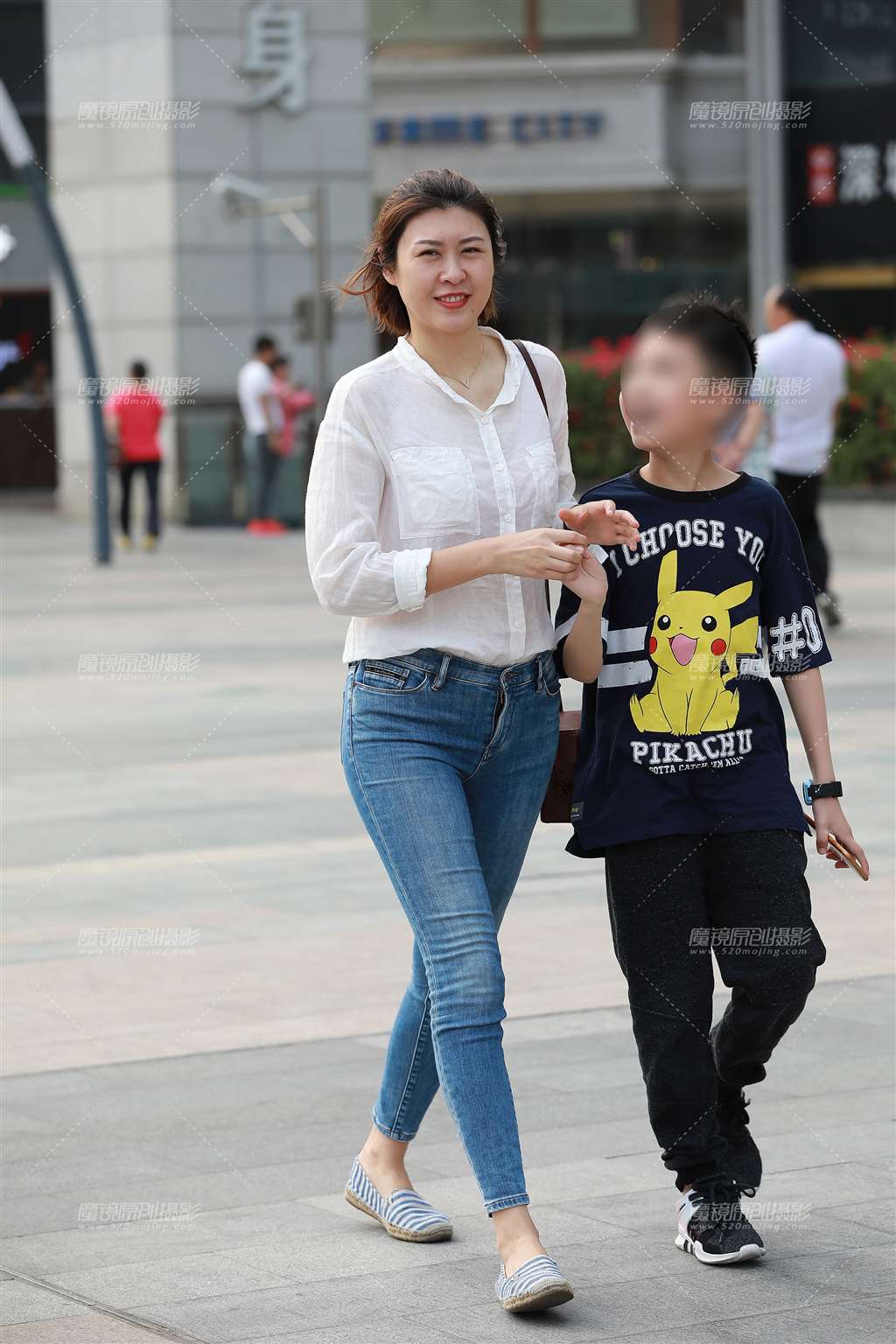 图片[1]-长腿紧牛**-街拍流行馆