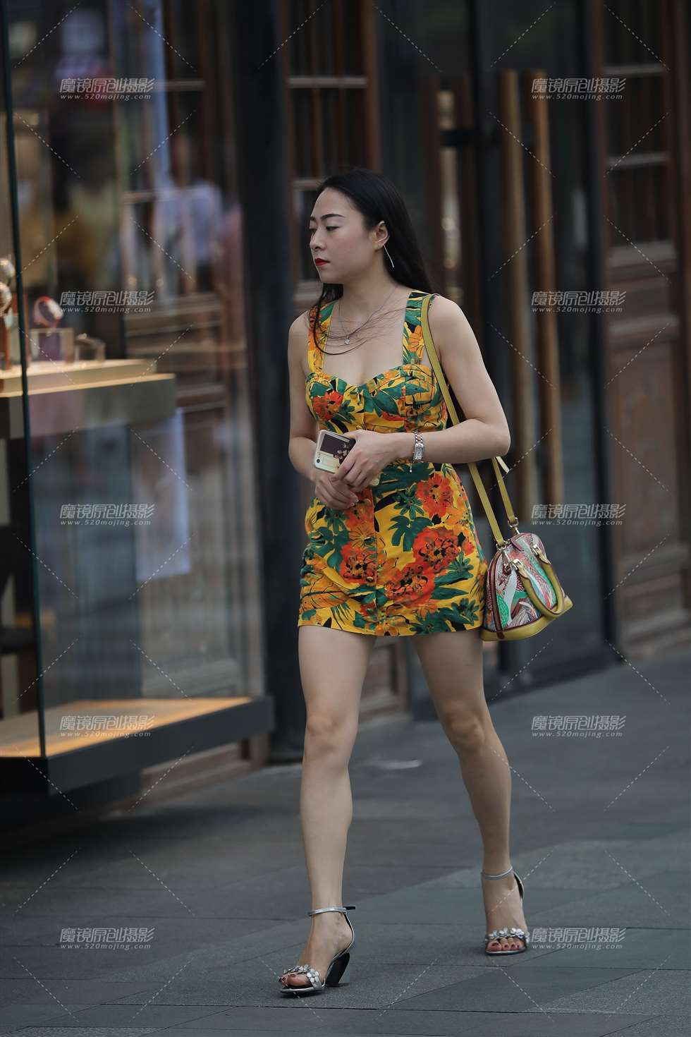 图片[3]-花裙**-街拍流行馆