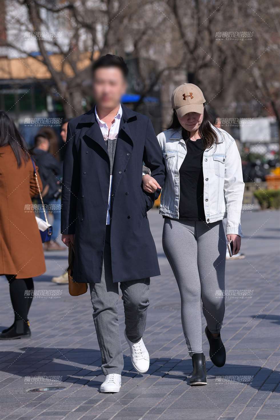 图片[3]-丰腴灰色紧身-街拍流行馆