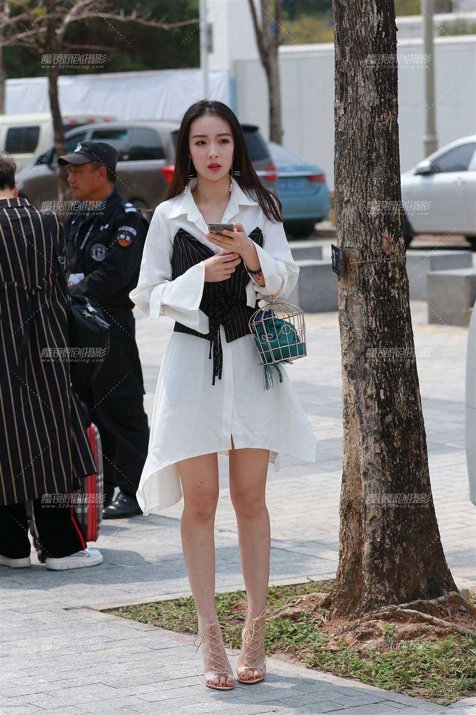 图片[3]-美腿高挑小姐姐-街拍流行馆