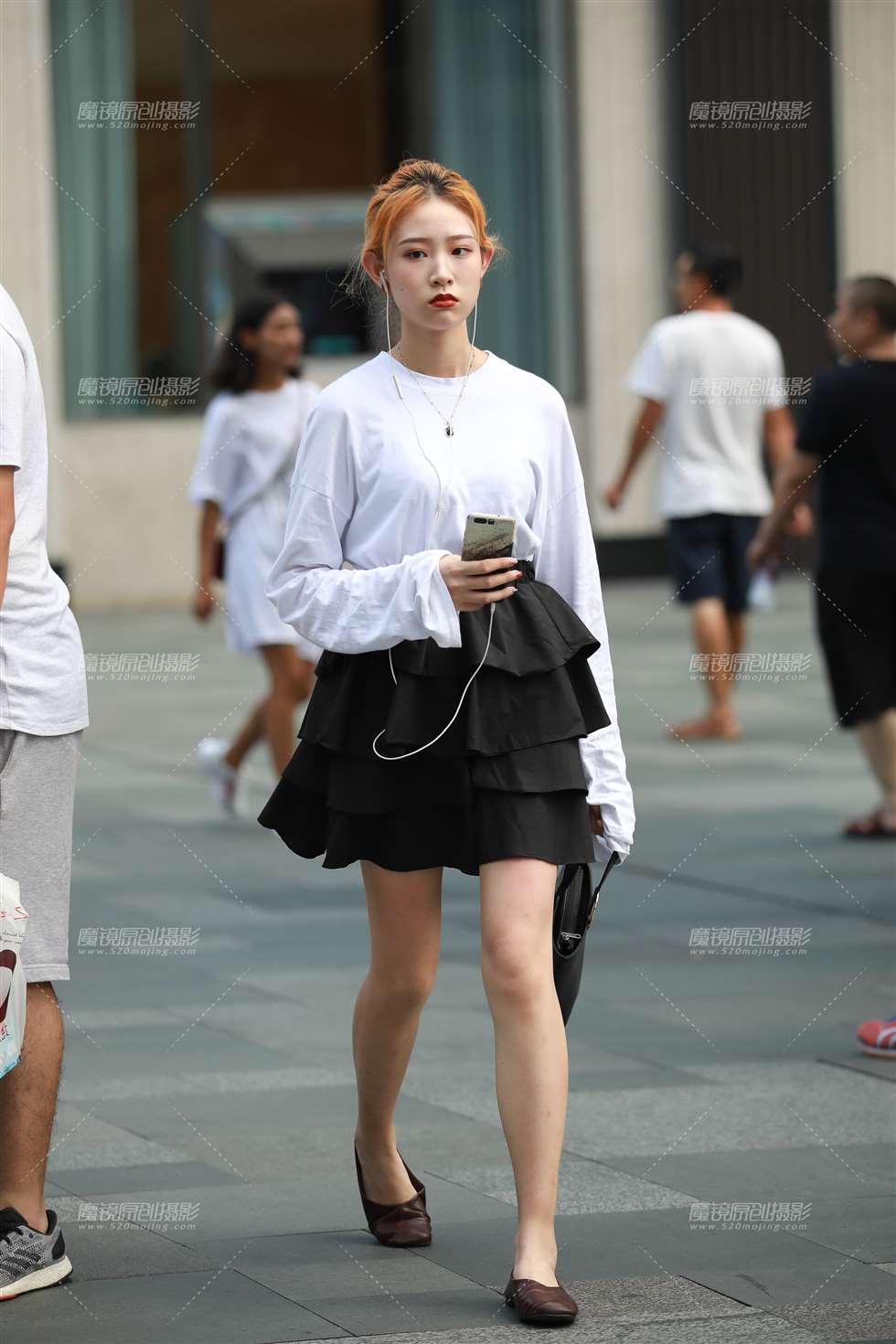 图片[1]-洋溢青春的气息-街拍流行馆