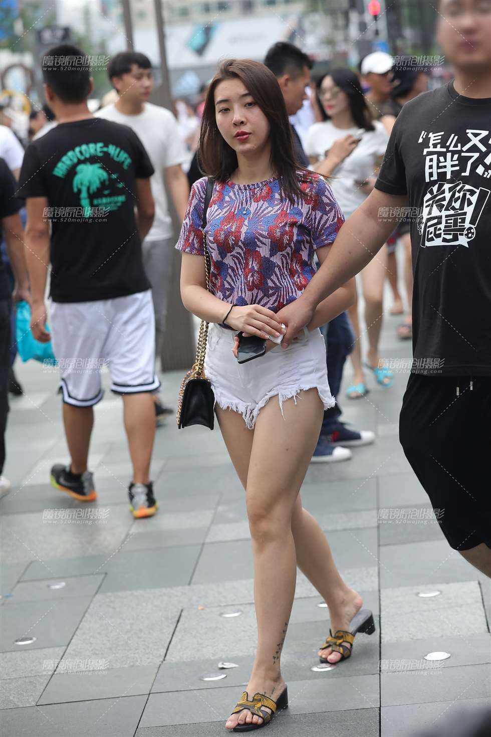 图片[5]-丰满的热裤-街拍流行馆