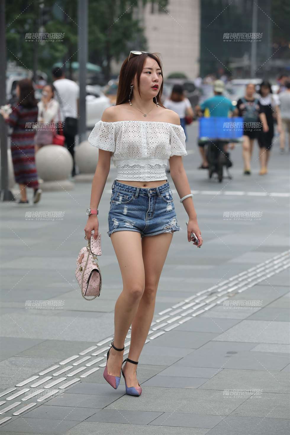 图片[5]-热裤长腿-街拍流行馆