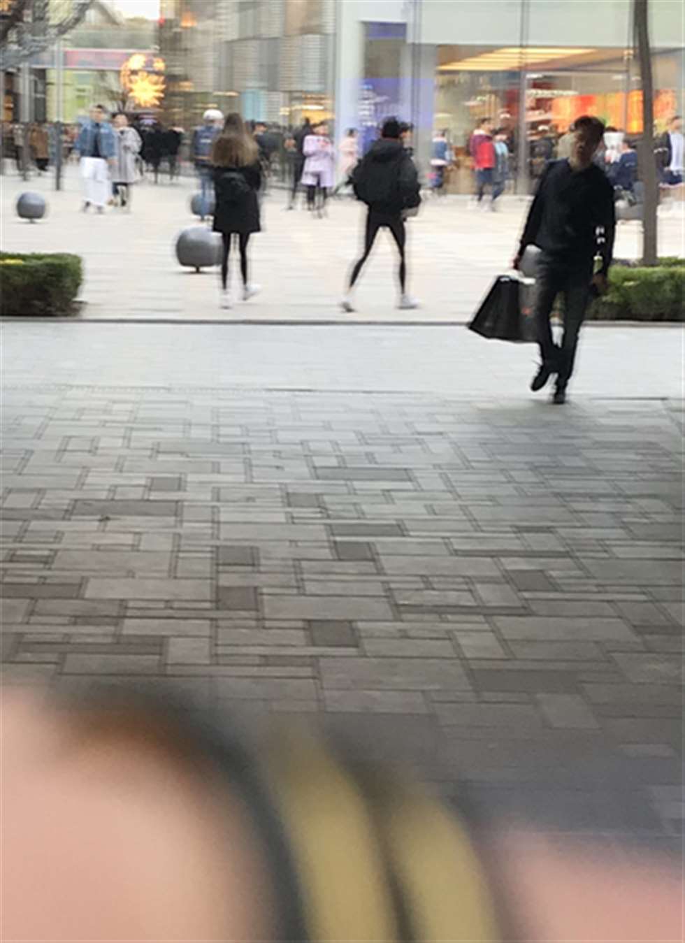 图片[3]-【红石赛贴】搭讪性感瑜伽美女-街拍流行馆